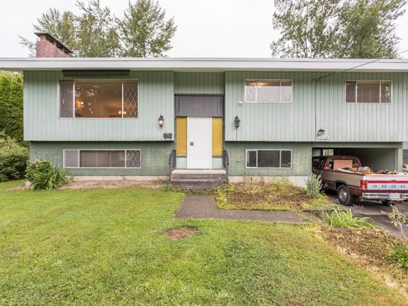 12104 261st Street, Maple Ridge BC V2W 2A6