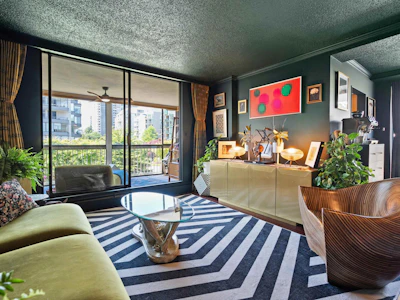 203-1390 Duchess Avenue - 4