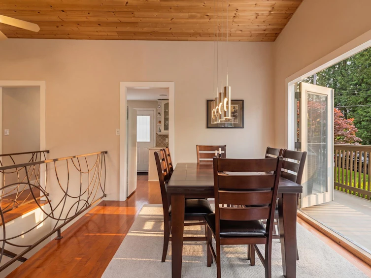 676 Wellington Drive, North Vancouver, BC, V7K 1K7 - 8