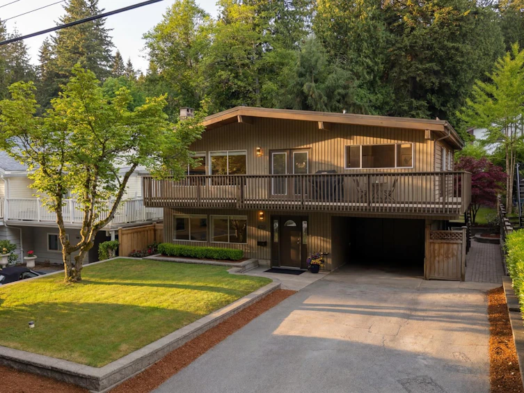 676 Wellington Drive, North Vancouver, BC, V7K 1K7 - 40