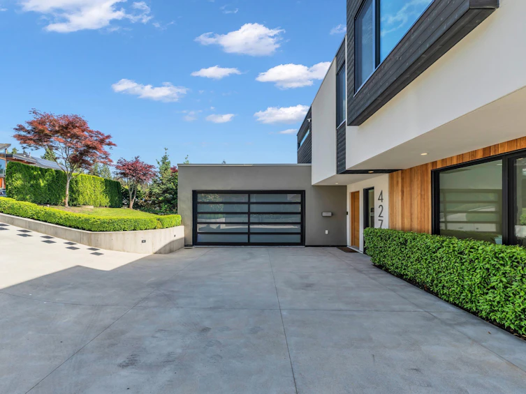 4275 Chelsea Crescent, North Vancouver, BC, V7R 3J4 - 4