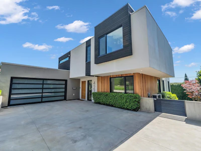 4275 Chelsea Crescent - 3