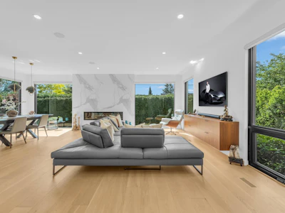 4275 Chelsea Crescent - 5