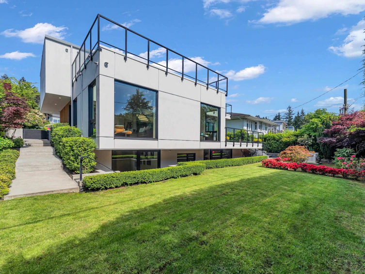 4275 Chelsea Crescent, North Vancouver, BC, V7R 3J4 - 35