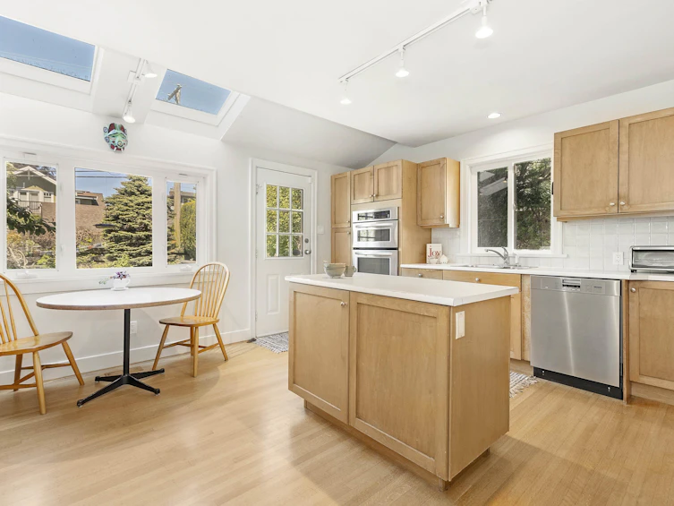 4269 W 13th Avenue, Vancouver, BC, V6R 2T7 - 16