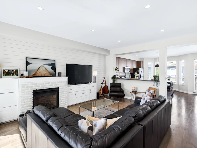 7 - 7155 189th Street, Surrey BC V4N 5S8