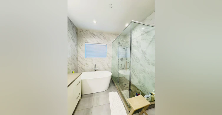3000 W 15 Avenue, Vancouver, BC, V6K 3A5 - 14