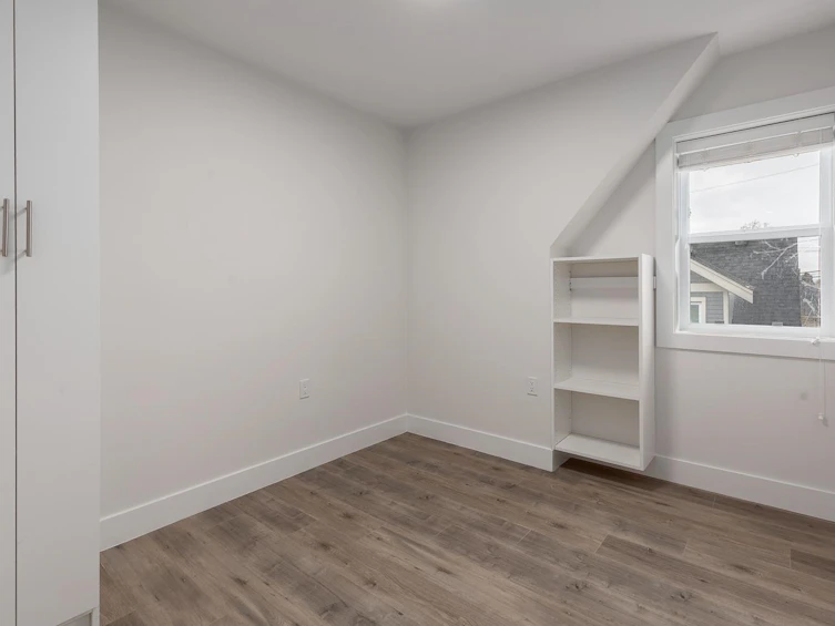 2255 E 35th Avenue, Vancouver, BC, V5P 1C1 - 23