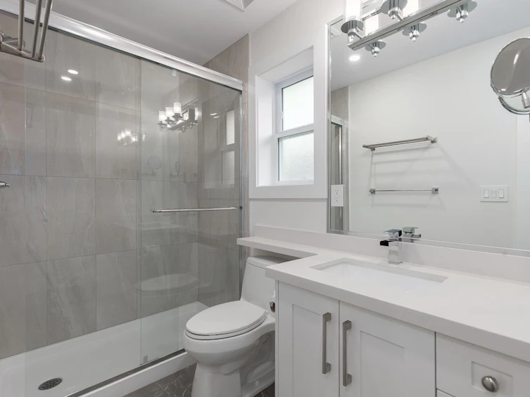 2255 E 35th Avenue, Vancouver, BC, V5P 1C1 - 22
