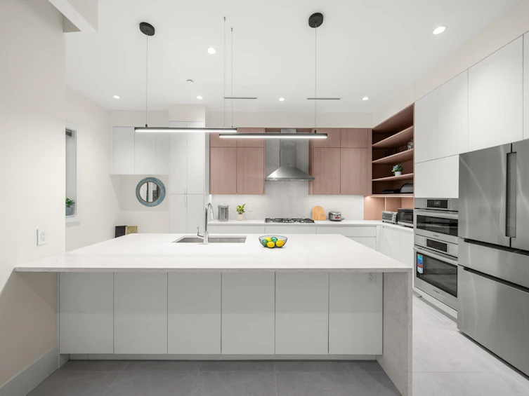 7851 Cartier Street, Vancouver, BC, V6P 4T3 - 4