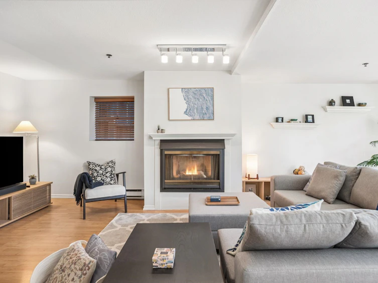 4306 Sophia Street, Vancouver, BC, V5V 3V7 - 5