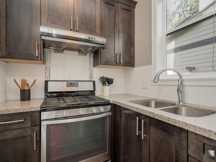 3485 Wales Avenue, Coquitlam, BC, V3E 0K5 - 8