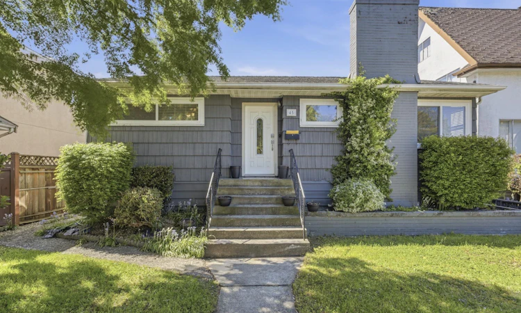 45 Renfrew Street