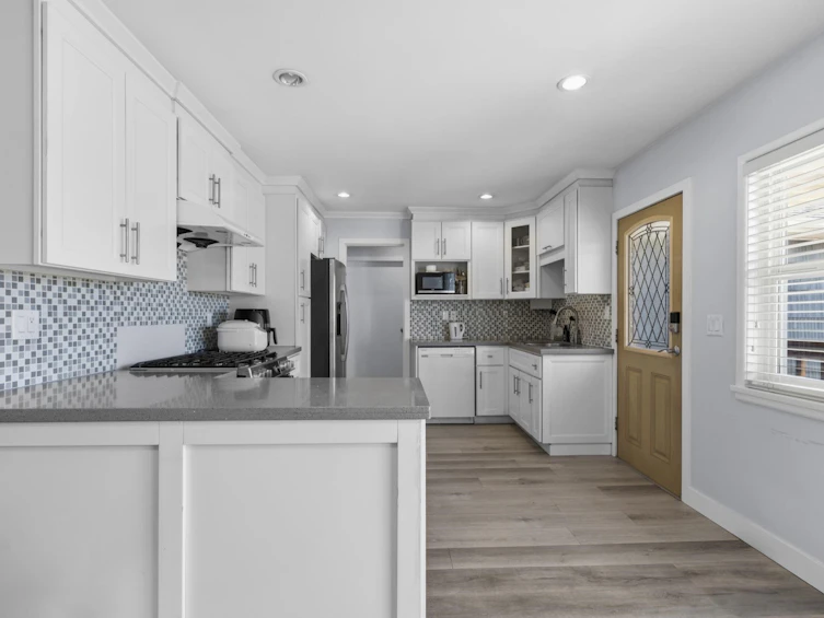 45 Renfrew Street, Vancouver, BC, V5K 4A5 - 7