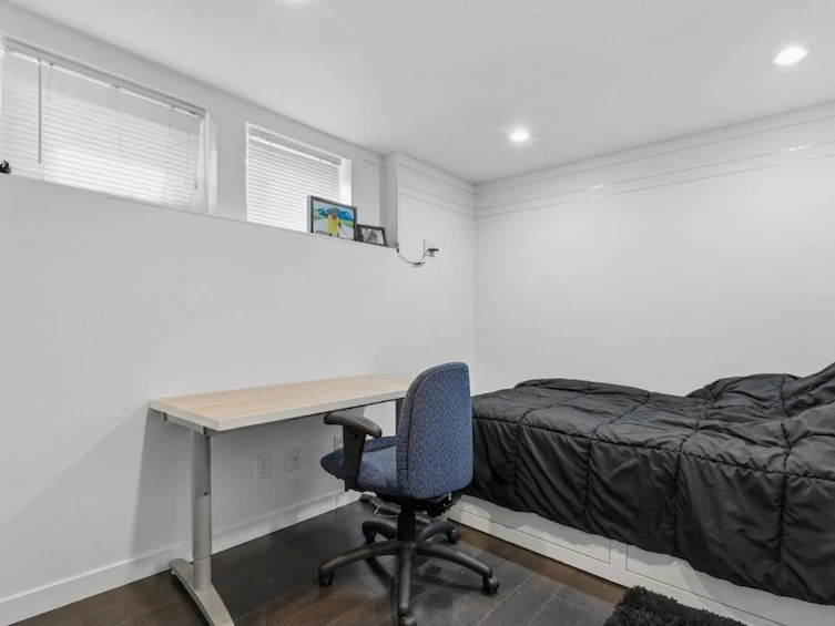 45 Renfrew Street, Vancouver, BC, V5K 4A5 - 19