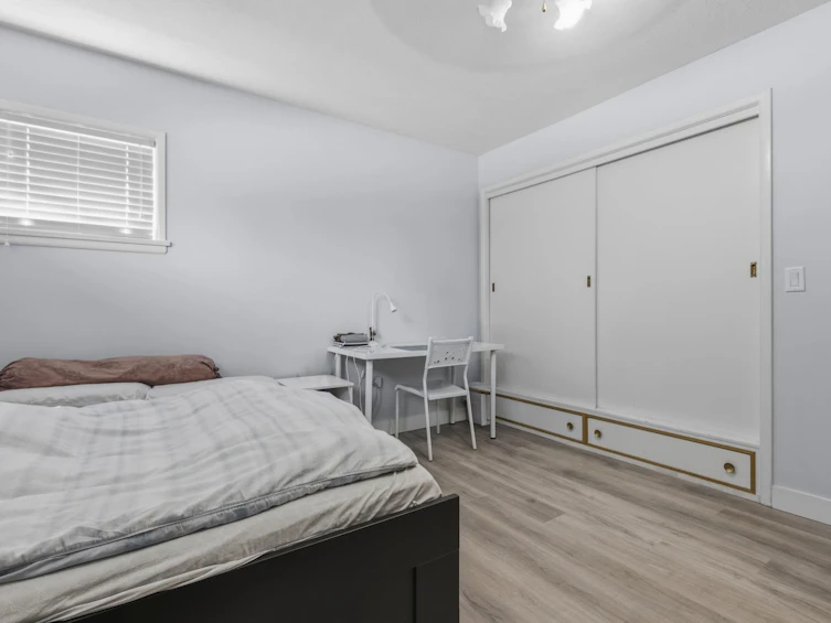 45 Renfrew Street, Vancouver, BC, V5K 4A5 - 11