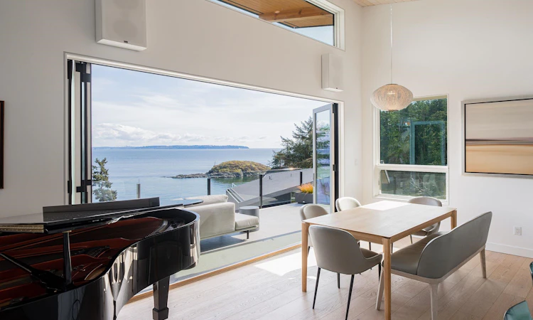 242 Shore Lane