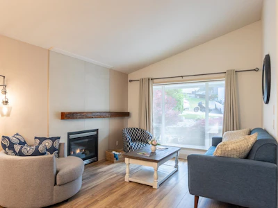 10471 Slatford Street - 4