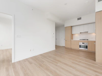 303-9675 King George Boulevard - 4