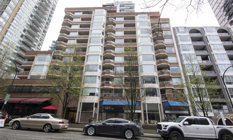 809-1330 Hornby Street