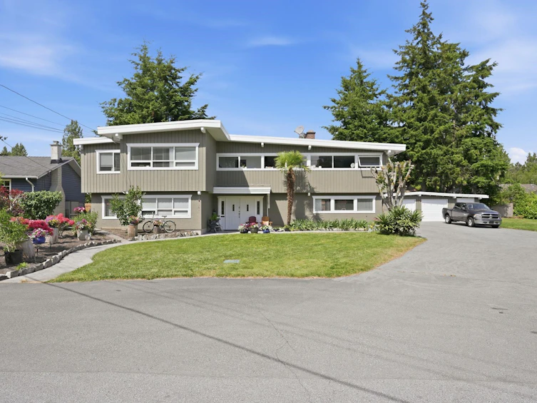 1679 58 Street, Delta, BC, V4L 1X6