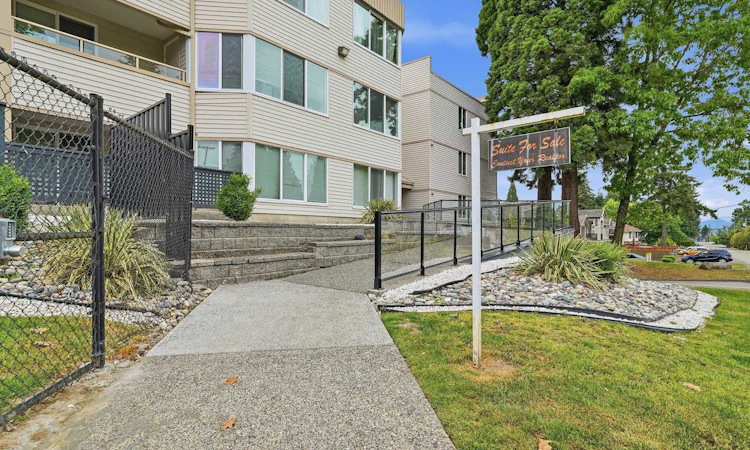 209-9635 121 Street