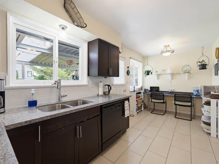 4882 44b Avenue, Delta, BC, V4K 1H8 - 8