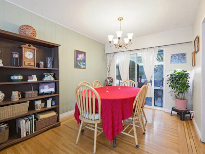 4882 44b Avenue - 5