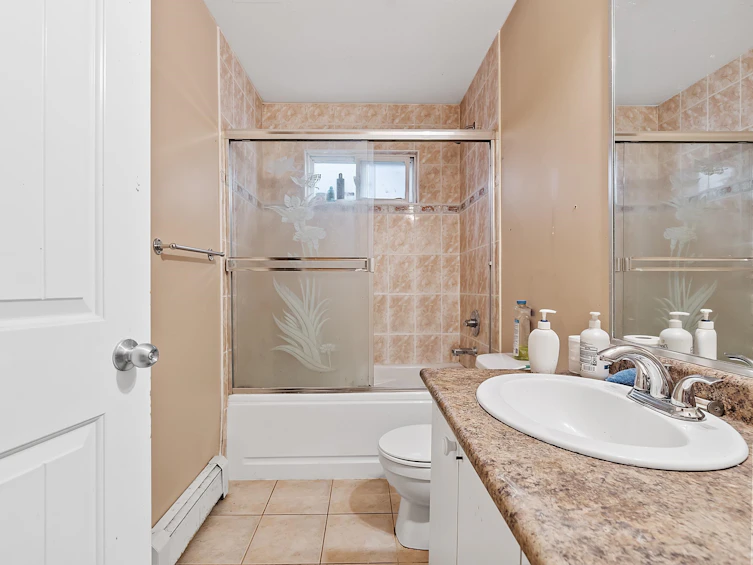 268 Hampton Street, New Westminster, BC, V3M 5L9 - 33