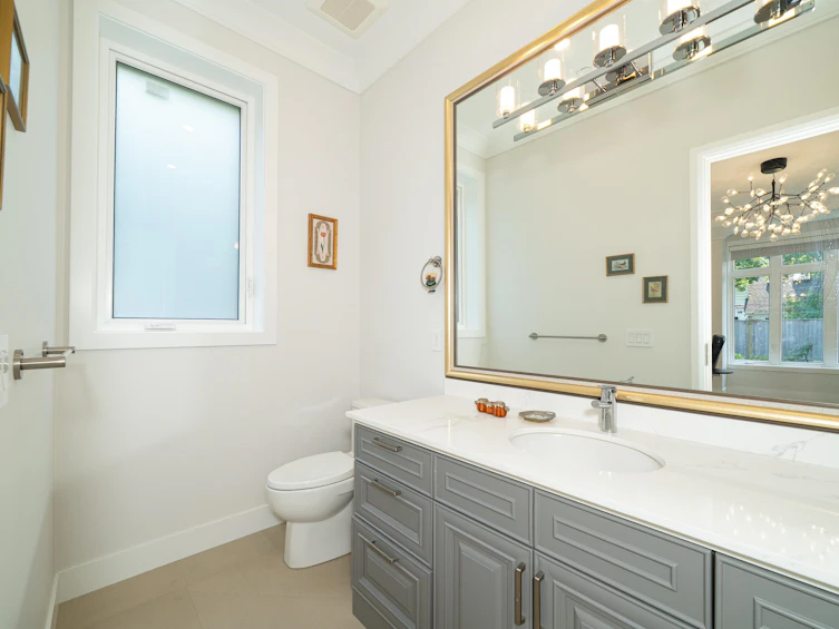 1048 Handsworth Road, North Vancouver, BC, V7R 2A6 - 17