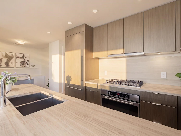 906-112 E 13th Street, North Vancouver, BC, V7L 0E4 - 15