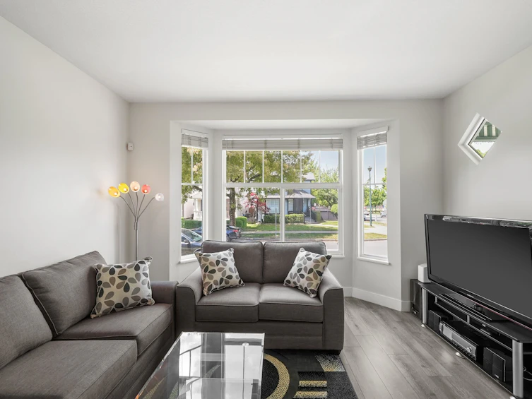 18568 64b Avenue, Surrey, BC, V3S 8S9 - 4
