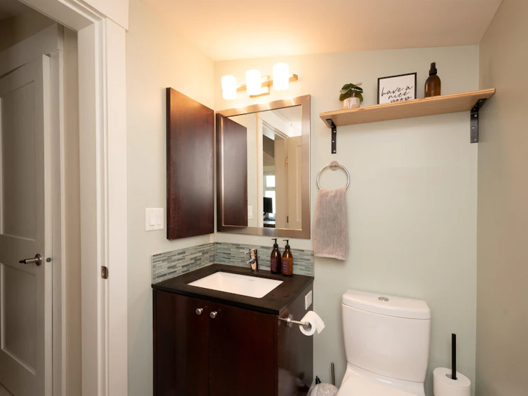 3908 Blenheim Street, Vancouver, BC, V6L 2Y7 - 39