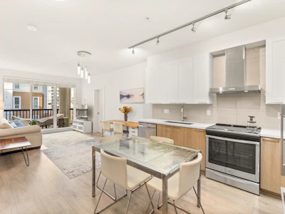 317-611 Regan Avenue - 3