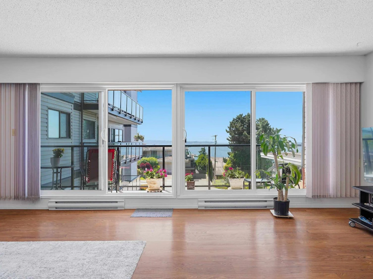 205-15041 Prospect Avenue, Surrey, BC, V4B 2B5 - 7