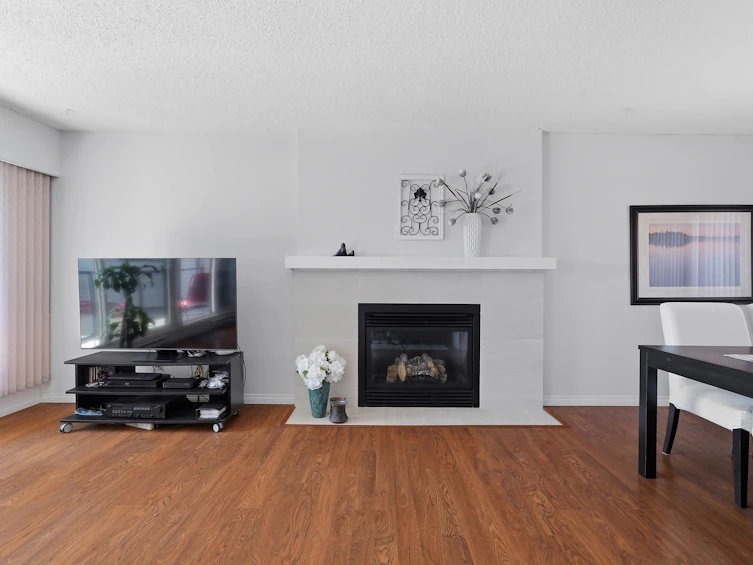 205-15041 Prospect Avenue, Surrey, BC, V4B 2B5 - 8