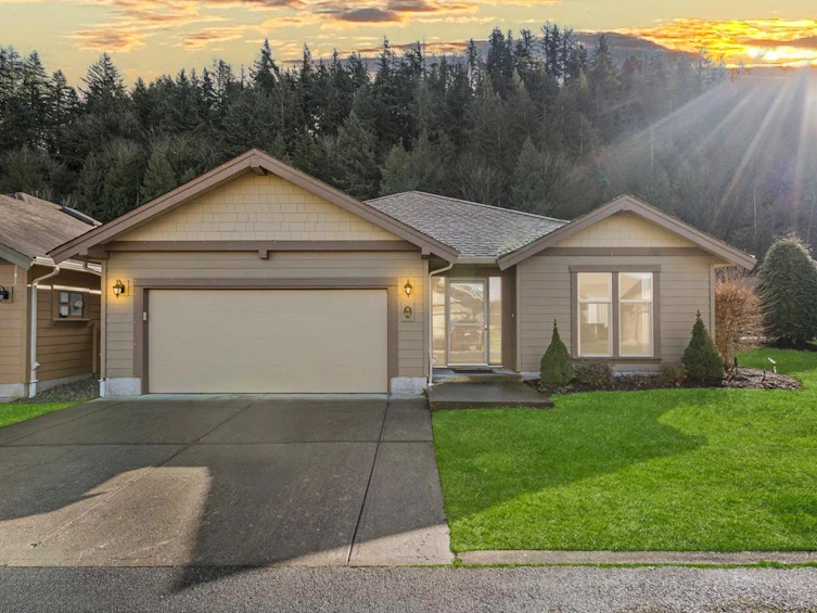 86-46000 Thomas Road, Chilliwack, BC, V2R 5W6