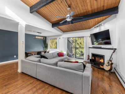 327-9101 Horne Street - 3