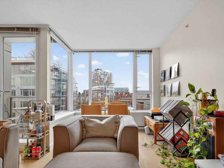 904-251 E 7th Avenue, Vancouver, BC, V5T 0B9 - 3