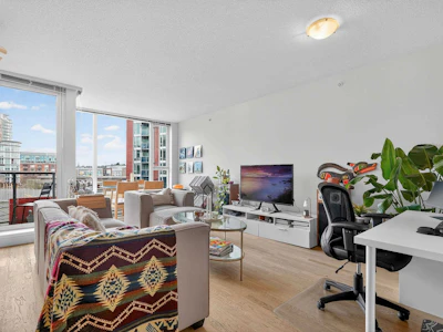 904-251 E 7th Avenue - 4