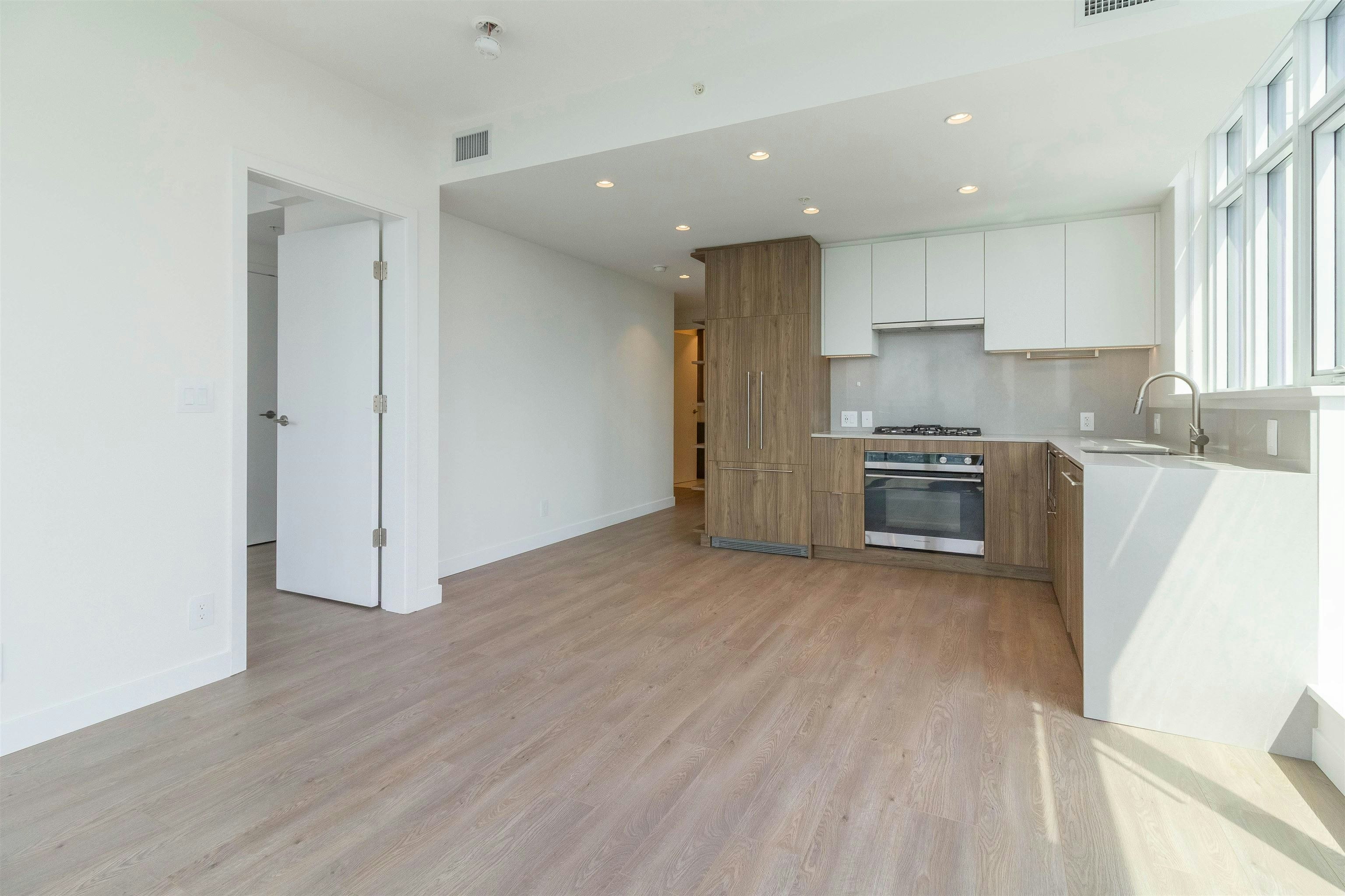 2002-505 Nelson Street, Coquitlam, BC, V3J 0R5 - 5