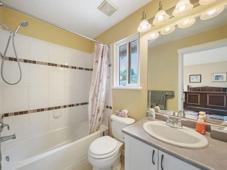 15130 62 Avenue, Surrey, BC, V3S 5J7 - 11