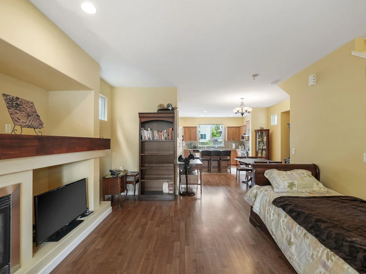 15130 62 Avenue, Surrey, BC, V3S 5J7 - 3