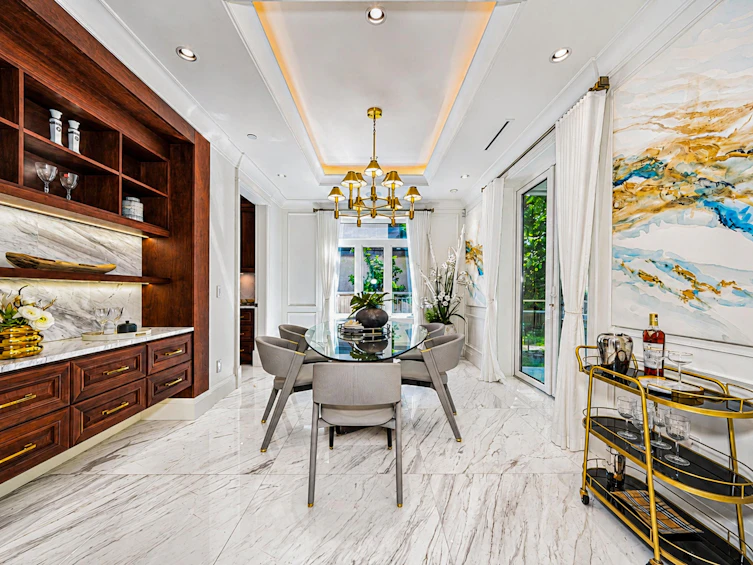 5188 Yew Street, Vancouver, BC, V6M 4L6 - 5