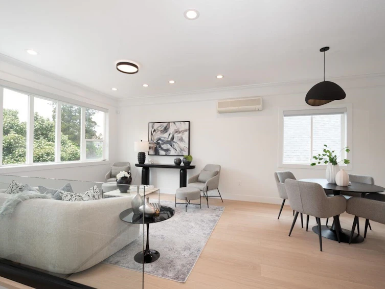 827 E 32nd Avenue, Vancouver, BC, V5V 2Y7 - 4