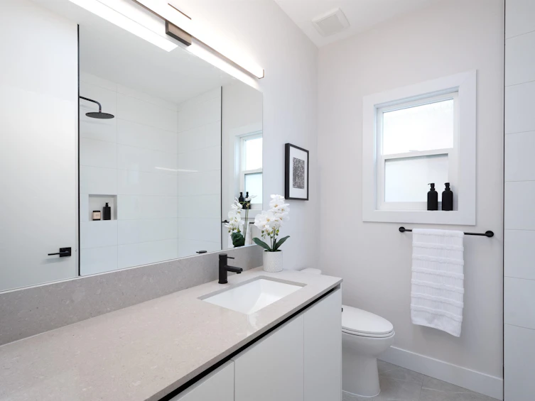 827 E 32nd Avenue, Vancouver, BC, V5V 2Y7 - 6