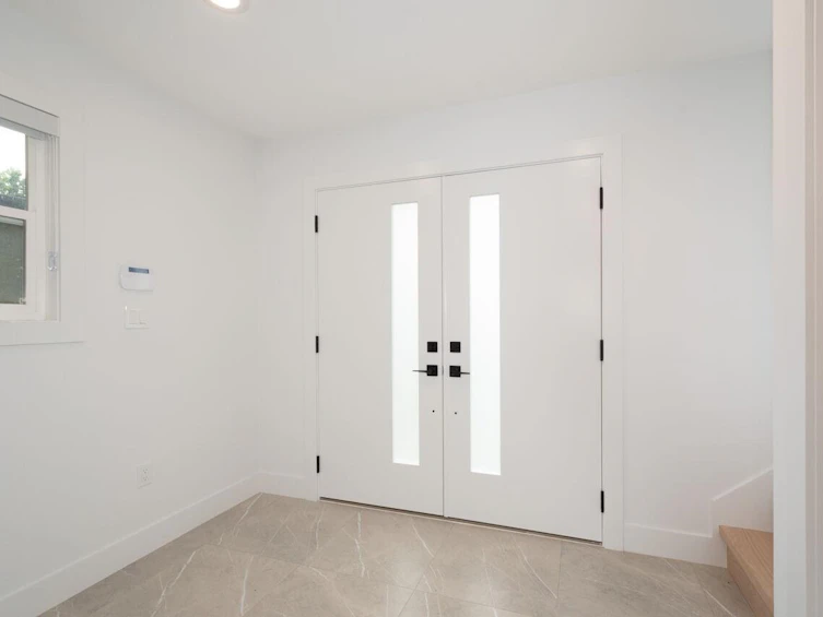 827 E 32nd Avenue, Vancouver, BC, V5V 2Y7 - 11
