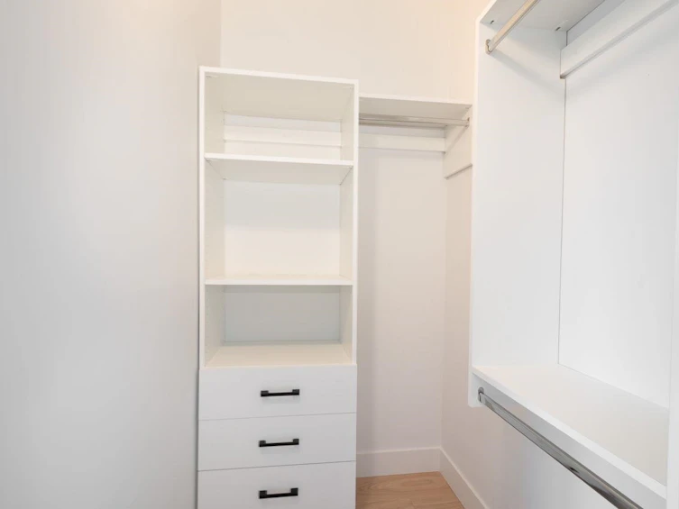 827 E 32nd Avenue, Vancouver, BC, V5V 2Y7 - 18