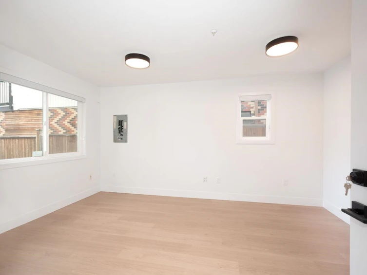 827 E 32nd Avenue, Vancouver, BC, V5V 2Y7 - 30