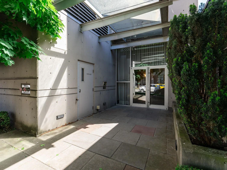 304-2108 W 12th Avenue, Vancouver, BC, V6K 2N2 - 32
